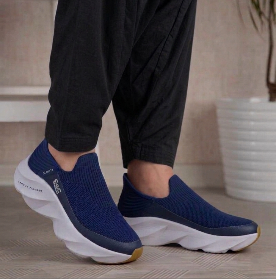 Skechers (Hands-Free Slip-ins™)