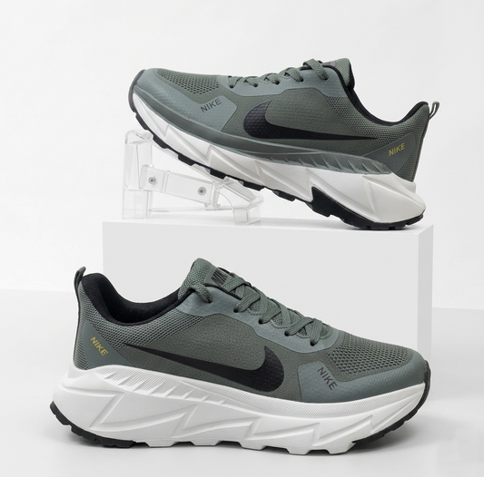 Nike Pegasus Trail 4