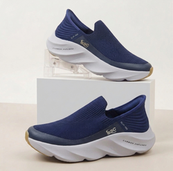 Skechers (Hands-Free Slip-ins™)