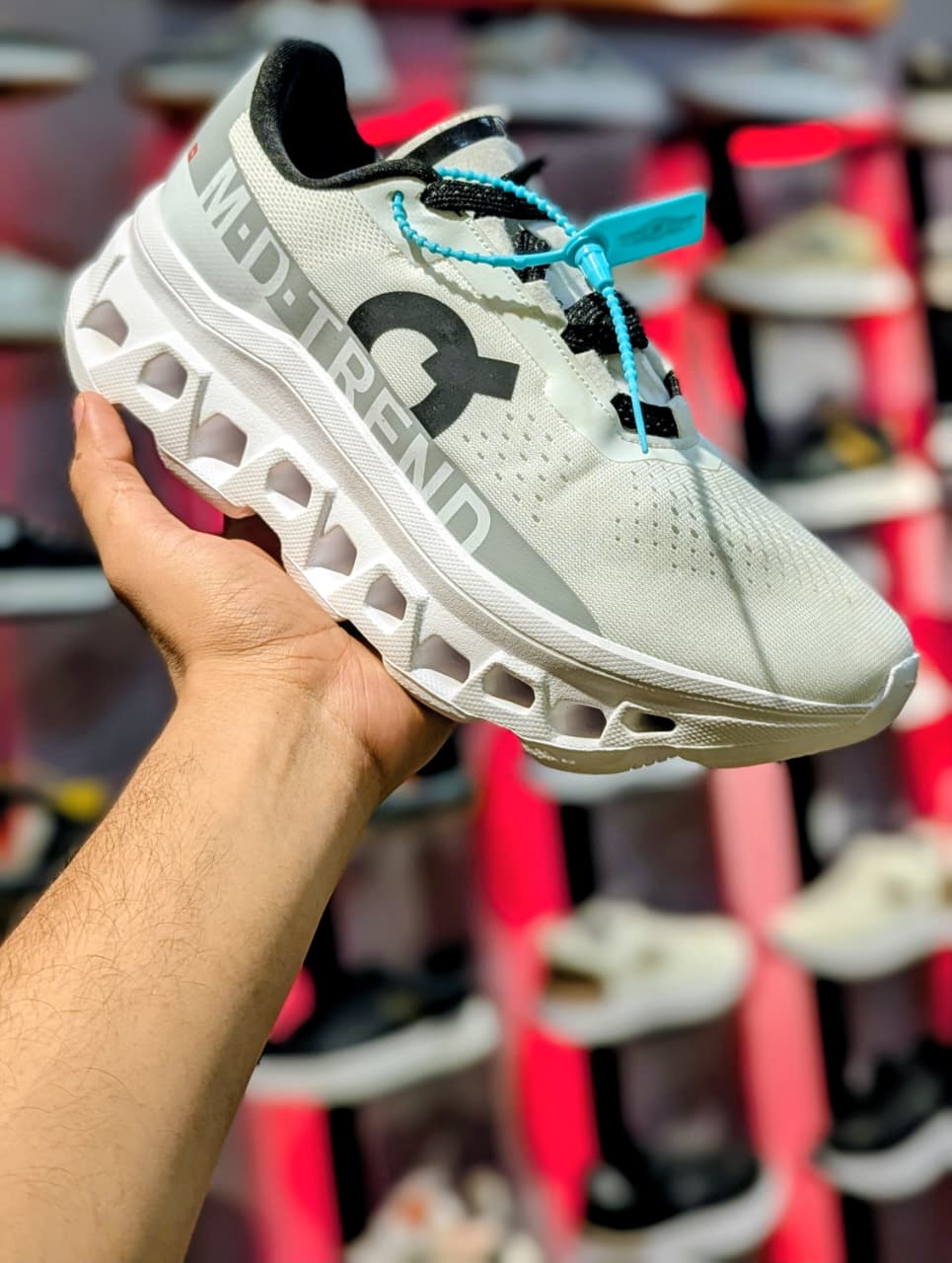 ON CLOUD M-D TREND